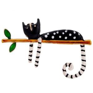 Quirky Lazy Black/white Cat Enamel Brooch NWT 18 K Gold Plated